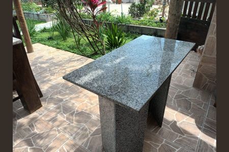 Casa para alugar com 350m², 3 quartos e 2 vagas