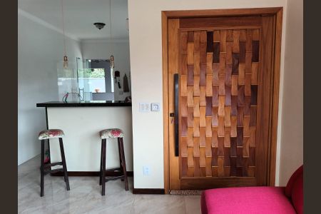 Casa para alugar com 350m², 3 quartos e 2 vagas
