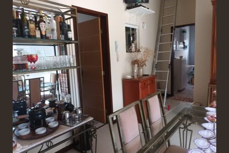 Casa para alugar com 350m², 3 quartos e 2 vagas