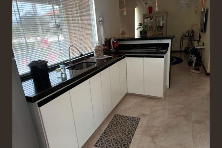 Casa para alugar com 350m², 3 quartos e 2 vagas