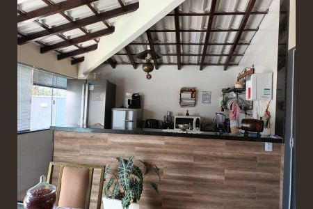 Casa para alugar com 3 quartos, 350m² em Jardim Atlântico Leste, Maricá