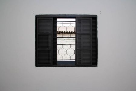 Casa para alugar com 85m², 3 quartos e sem vaga