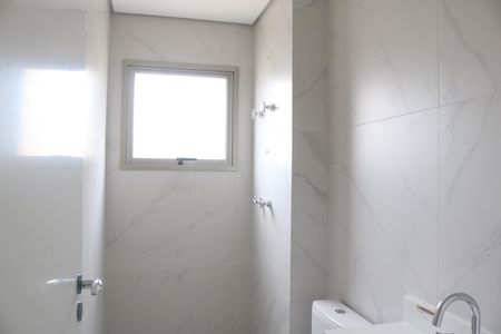 Apartamento à venda com 222m², 4 quartos e 5 vagasBanheiro 1