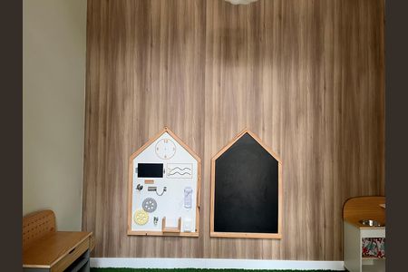Apartamento à venda com 222m², 4 quartos e 5 vagas Apartamento à venda com 222m², 4 quartos e 5 vagasBrinquedoteca