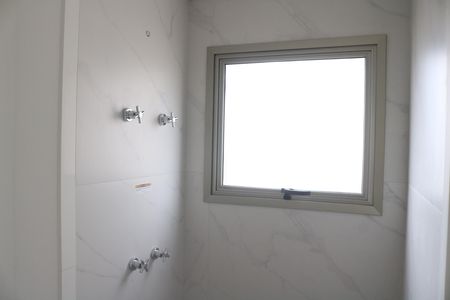 Apartamento à venda com 222m², 4 quartos e 5 vagasBanheiro 4