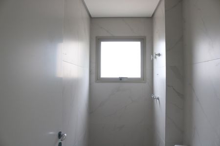 Apartamento à venda com 222m², 4 quartos e 5 vagasBanheiro 1