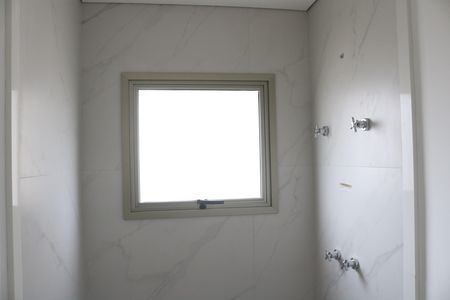 Apartamento à venda com 222m², 4 quartos e 5 vagasBanheiro 3