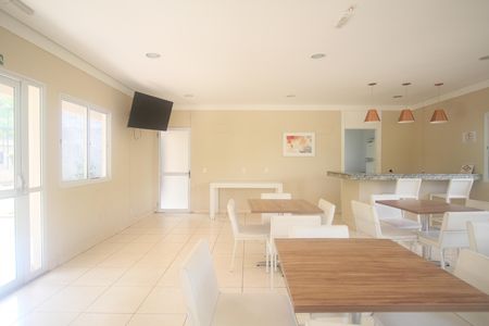 Apartamento para alugar com 44m², 2 quartos e 1 vagaÁrea comum - Salão de festas