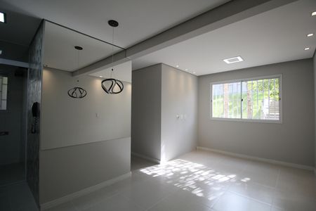Sala de apartamento para alugar com 2 quartos, 44m² em Jardim Leonidas Moreira, São Paulo