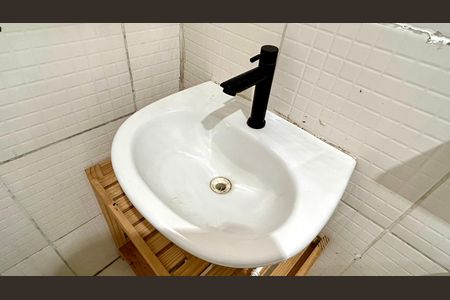 Apartamento para alugar com 44m², 2 quartos e sem vaga Apartamento para alugar com 44m², 2 quartos e sem vagaBanheiro