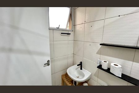 Apartamento para alugar com 44m², 2 quartos e sem vaga Apartamento para alugar com 44m², 2 quartos e sem vagaBanheiro