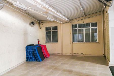 Apartamento à venda com 50m², 1 quarto e 1 vaga Apartamento à venda com 50m², 1 quarto e 1 vagaÁrea comum - Salão de festas
