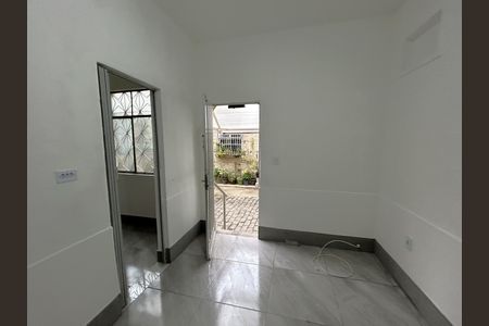 Sala de casa para alugar com 2 quartos, 42m² em Quintino Bocaiúva, Rio de Janeiro