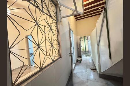 Casa para alugar com 42m², 2 quartos e sem vagaÁrea de Serviço
