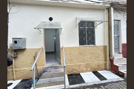 Casa para alugar com 42m², 2 quartos e sem vagaFachada