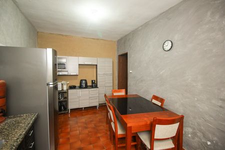 Casa para alugar com 120m², 2 quartos e 4 vagasCozinha