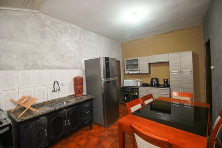Casa para alugar com 120m², 2 quartos e 4 vagasCozinha