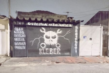Casa para alugar com 120m², 2 quartos e 4 vagasFachada