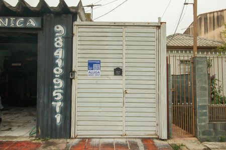 Casa para alugar com 120m², 2 quartos e 4 vagasPlaca instalada em 25/05/2026 com o código YEEJ-1016