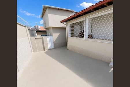 Casa para alugar com 220m², 4 quartos e 2 vagas