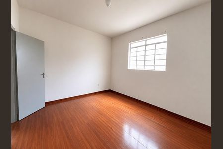 Sala de casa para alugar com 4 quartos, 220m² em Alto Caiçaras, Belo Horizonte