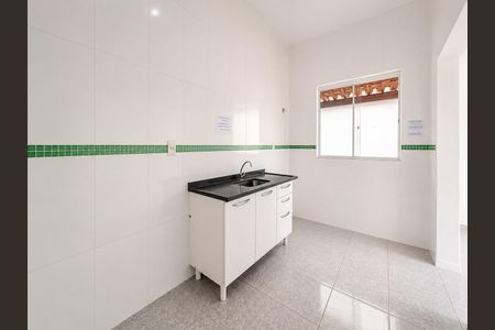 Casa para alugar com 220m², 4 quartos e 2 vagas Casa para alugar com 220m², 4 quartos e 2 vagasCozinha