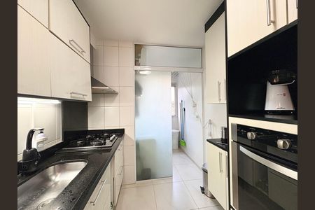 Apartamento à venda com 49m², 2 quartos e 1 vaga Apartamento à venda com 49m², 2 quartos e 1 vagaCozinha