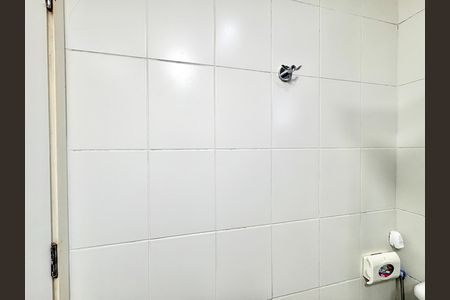 Apartamento à venda com 49m², 2 quartos e 1 vaga Apartamento à venda com 49m², 2 quartos e 1 vagaBanheiro