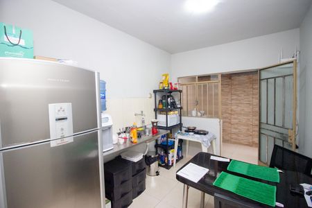 Apartamento à venda com 68m², 3 quartos e 1 vaga Apartamento à venda com 68m², 3 quartos e 1 vagaCozinha e Área de Serviço