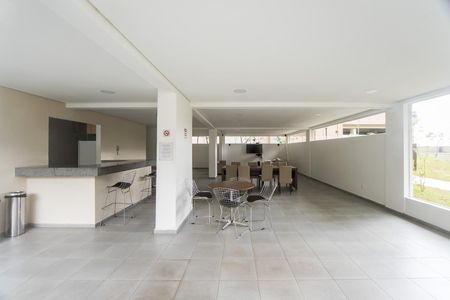 Apartamento à venda com 51m², 2 quartos e 1 vaga Apartamento à venda com 51m², 2 quartos e 1 vagaÁrea comum - Salão de festas