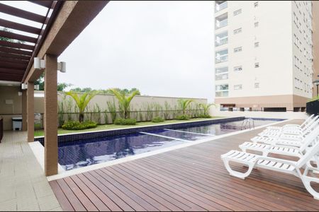 Apartamento à venda com 51m², 2 quartos e 1 vaga Apartamento à venda com 51m², 2 quartos e 1 vagaÁrea comum - Piscina