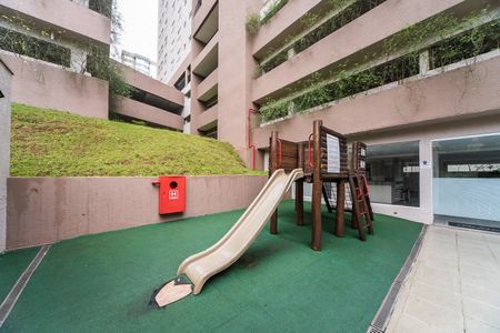 Apartamento à venda com 51m², 2 quartos e 1 vaga Apartamento à venda com 51m², 2 quartos e 1 vagaÁrea comum - Playground