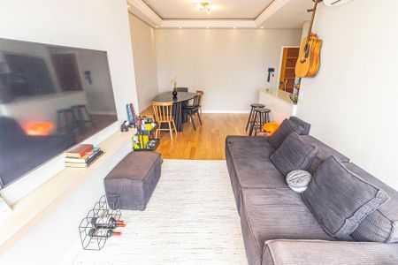 Apartamento à venda com 62m², 2 quartos e 1 vagaSala