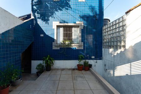 Garagem de casa à venda com 4 quartos, 180m² em Vila Ipojuca, São Paulo