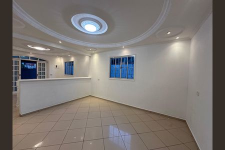 Casa para alugar com 115m², 3 quartos e 1 vagaSala