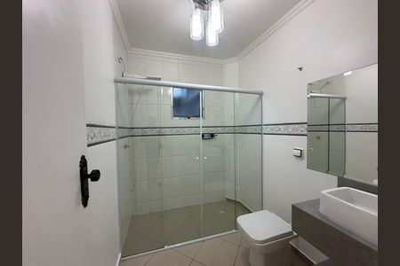 Casa para alugar com 115m², 3 quartos e 1 vagaBanheiro 1