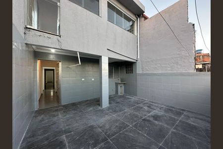 Casa para alugar com 115m², 3 quartos e 1 vagaÁrea de Serviço