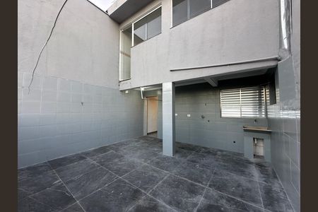 Casa para alugar com 115m², 3 quartos e 1 vagaÁrea de Serviço