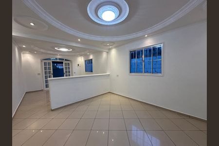 Casa para alugar com 115m², 3 quartos e 1 vagaSala
