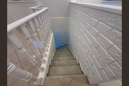 Casa para alugar com 115m², 3 quartos e 1 vagaEscada
