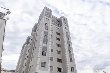 Fachada do bloco de apartamento para alugar com 2 quartos, 52m² em São João Batista, Belo Horizonte