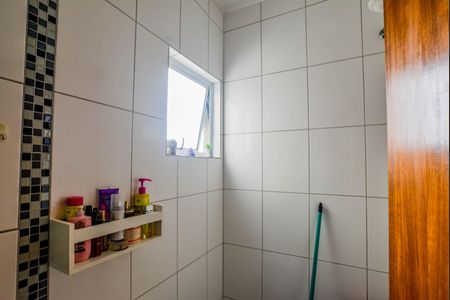 Apartamento à venda com 99m², 2 quartos e 2 vagas Apartamento à venda com 99m², 2 quartos e 2 vagasBanheiro Social