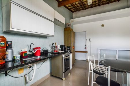 Apartamento à venda com 99m², 2 quartos e 2 vagas Apartamento à venda com 99m², 2 quartos e 2 vagasCozinha