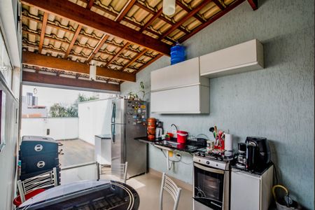 Apartamento à venda com 99m², 2 quartos e 2 vagas Apartamento à venda com 99m², 2 quartos e 2 vagasCozinha