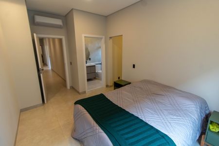 Casa de condomínio à venda com 214m², 3 quartos e 4 vagas Casa de condomínio à venda com 214m², 3 quartos e 4 vagasSUITE 3