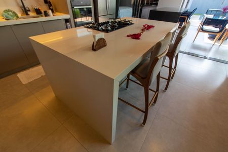 Casa de condomínio à venda com 214m², 3 quartos e 4 vagas Casa de condomínio à venda com 214m², 3 quartos e 4 vagasCOZINHA