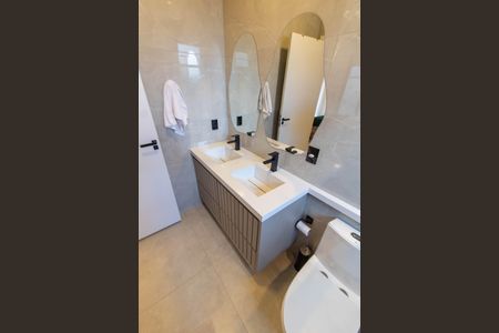 Casa de condomínio à venda com 214m², 3 quartos e 4 vagas Casa de condomínio à venda com 214m², 3 quartos e 4 vagasBANHEIRO DA SUITE 3