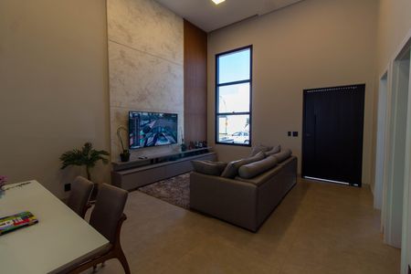 SALA de casa de condomínio à venda com 3 quartos, 214m² em Fazenda Santa Cândida, Campinas