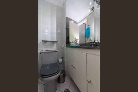 Apartamento à venda com 76m², 3 quartos e 2 vagasBanheiro da Suíte