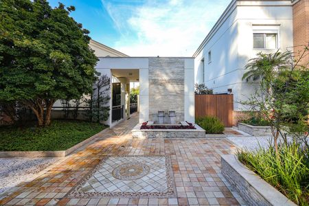 Casa de condomínio para alugar com 452m², 4 quartos e 2 vagas